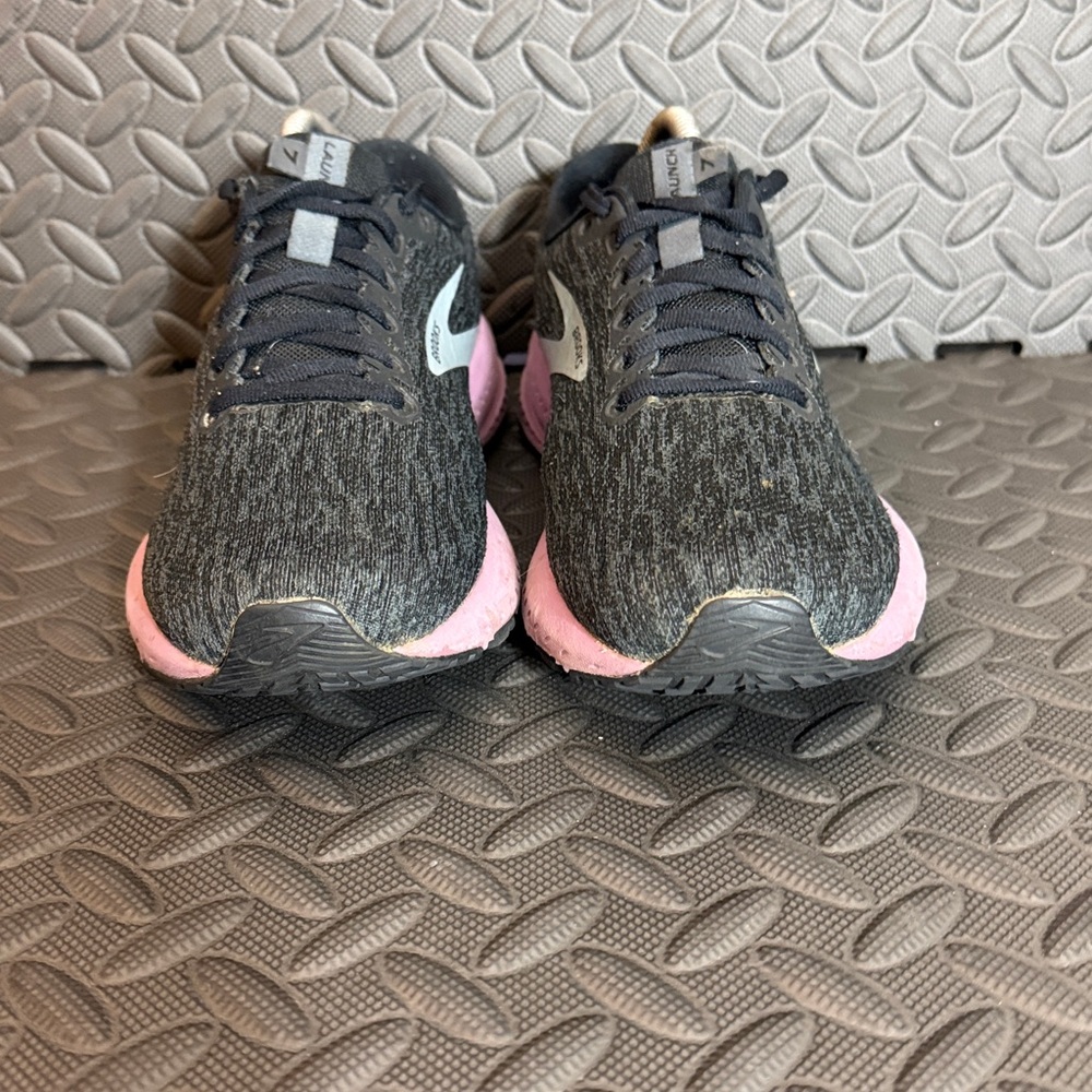 Brooks Launch 7 Running Shoes Size 7.5 Color Grey & Purple - Picture 3 of 10